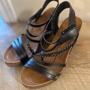 Size 8 - Blowfish Malibu Women's Heidi Wedge Sandal